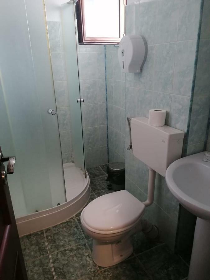 Hotel Pensiunea Pomi -Oesti Albestii Paminteni Esterno foto